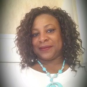 Meet your Posher, Loretta